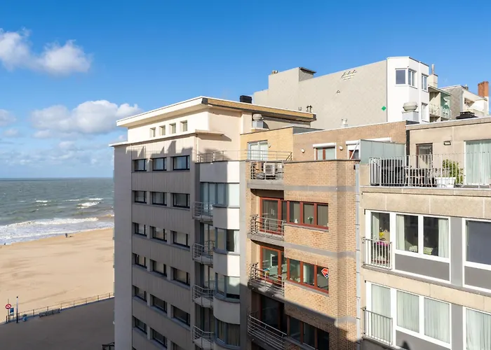 Florence With Private Garage By Interhome Appartement